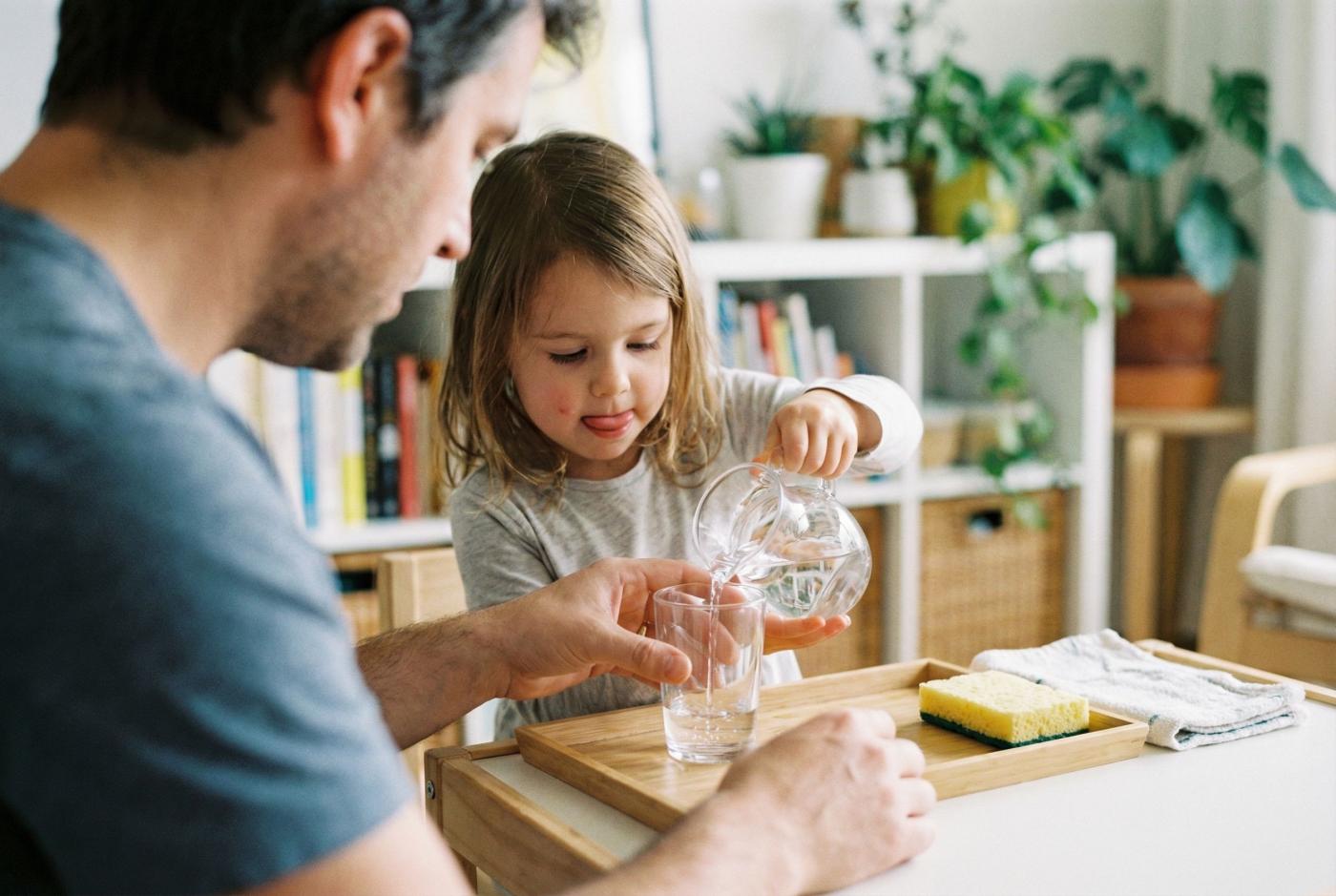 Méthode Montessori : guide complet pour éveiller votre enfant à la maison